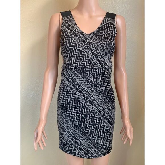 🖤 Poetry black and grey sweater dress - Picture 1 of 3
